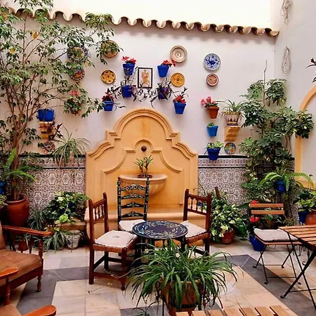 Patio De La Fuenseca *